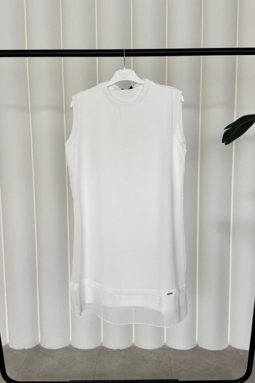 Ceylan İçlik Beyaz