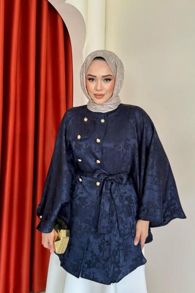 Derya Panço Lacivert