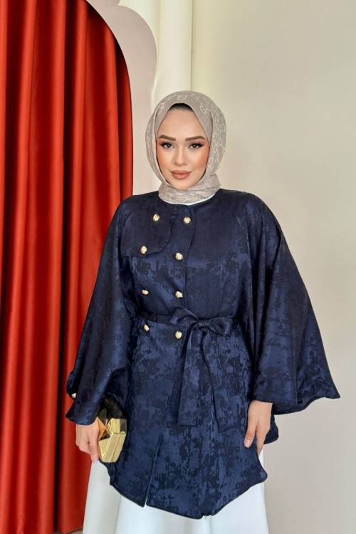 Derya Panço Lacivert