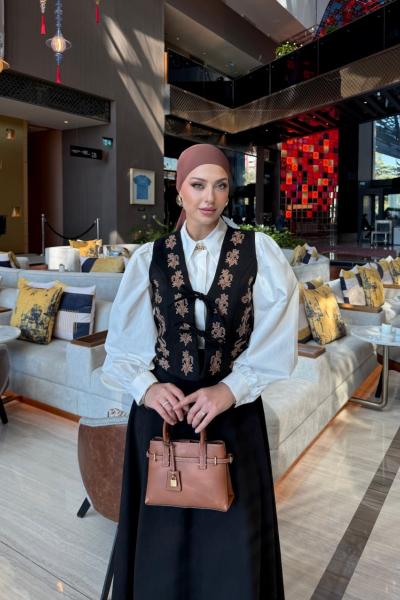 Gökçe Etekli Takım Siyah