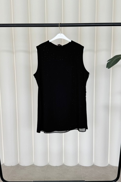 Görkem İçlik Siyah