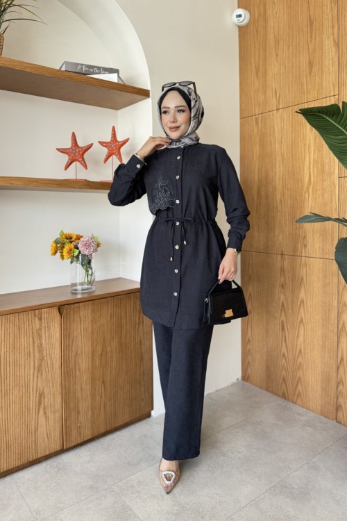 Banu Tunik Takım