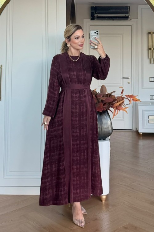 GÜLÜMSER ELBİSE