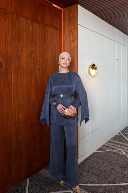 Hacer Pantolonlu Takım