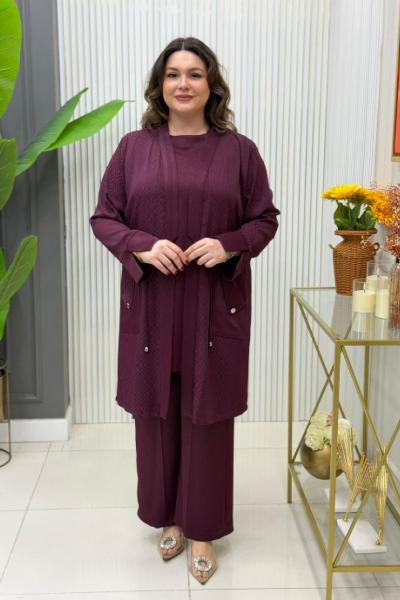 Kayla  Üçlü Takım