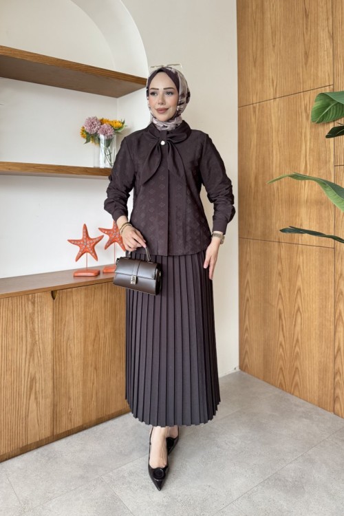 Özge etekli Takım