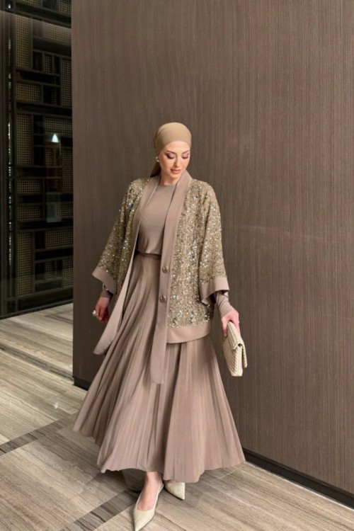 Sündüz Etekli Takım