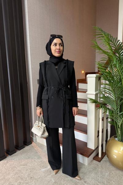 Püskül Detay Yelek Takım Siyah