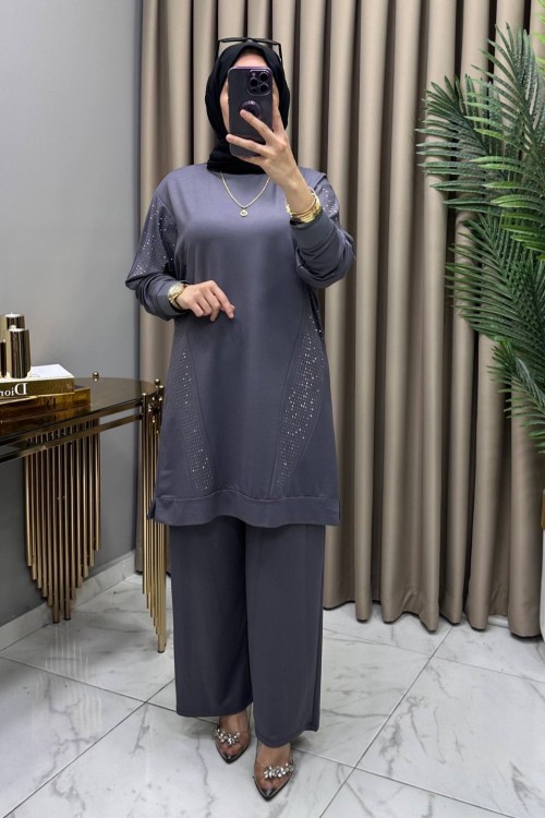 Hanımeli Taşlı Takım Füme Gri